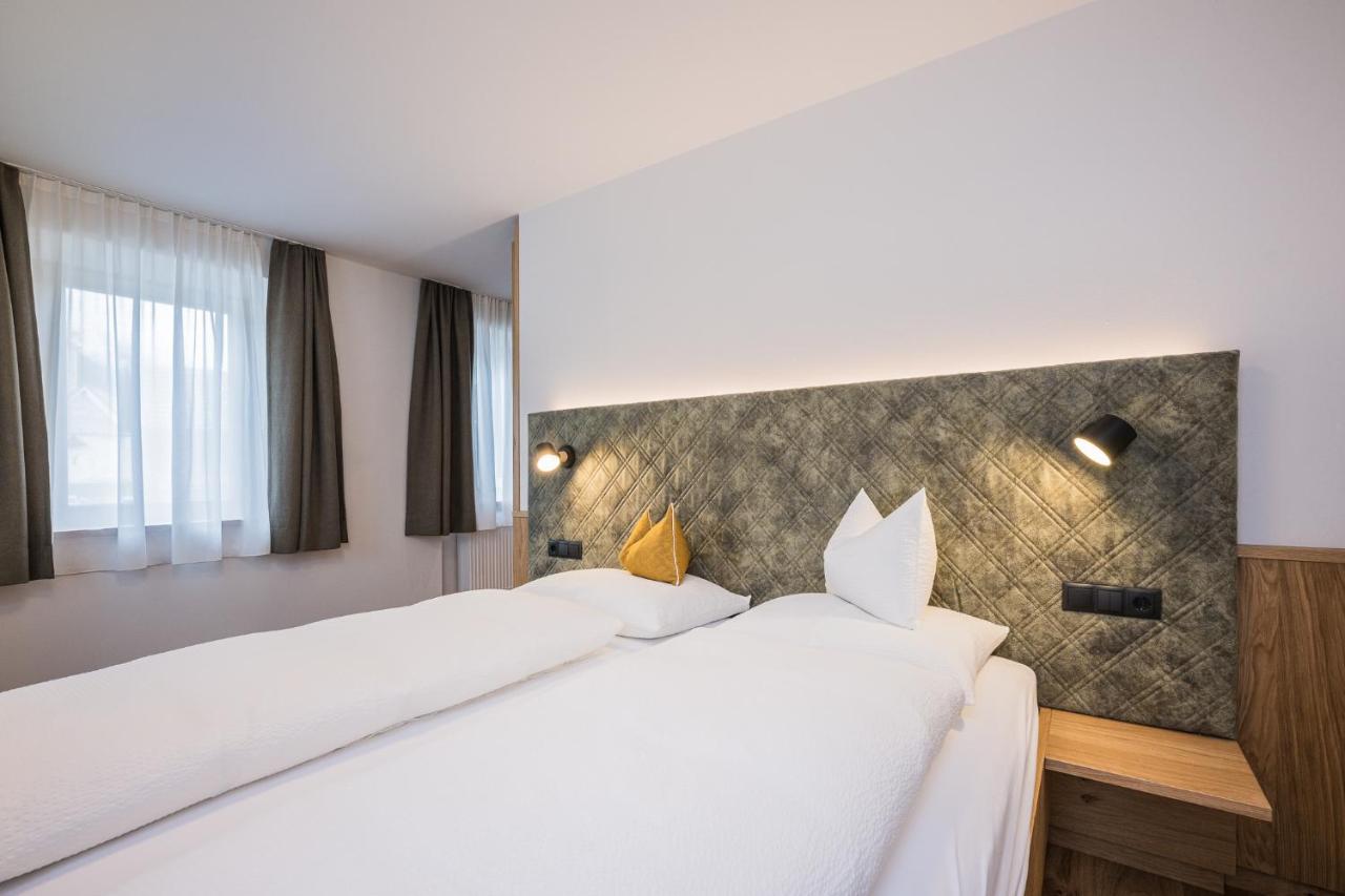 בראייס Gasthof Albergo Dolomiten מראה חיצוני תמונה