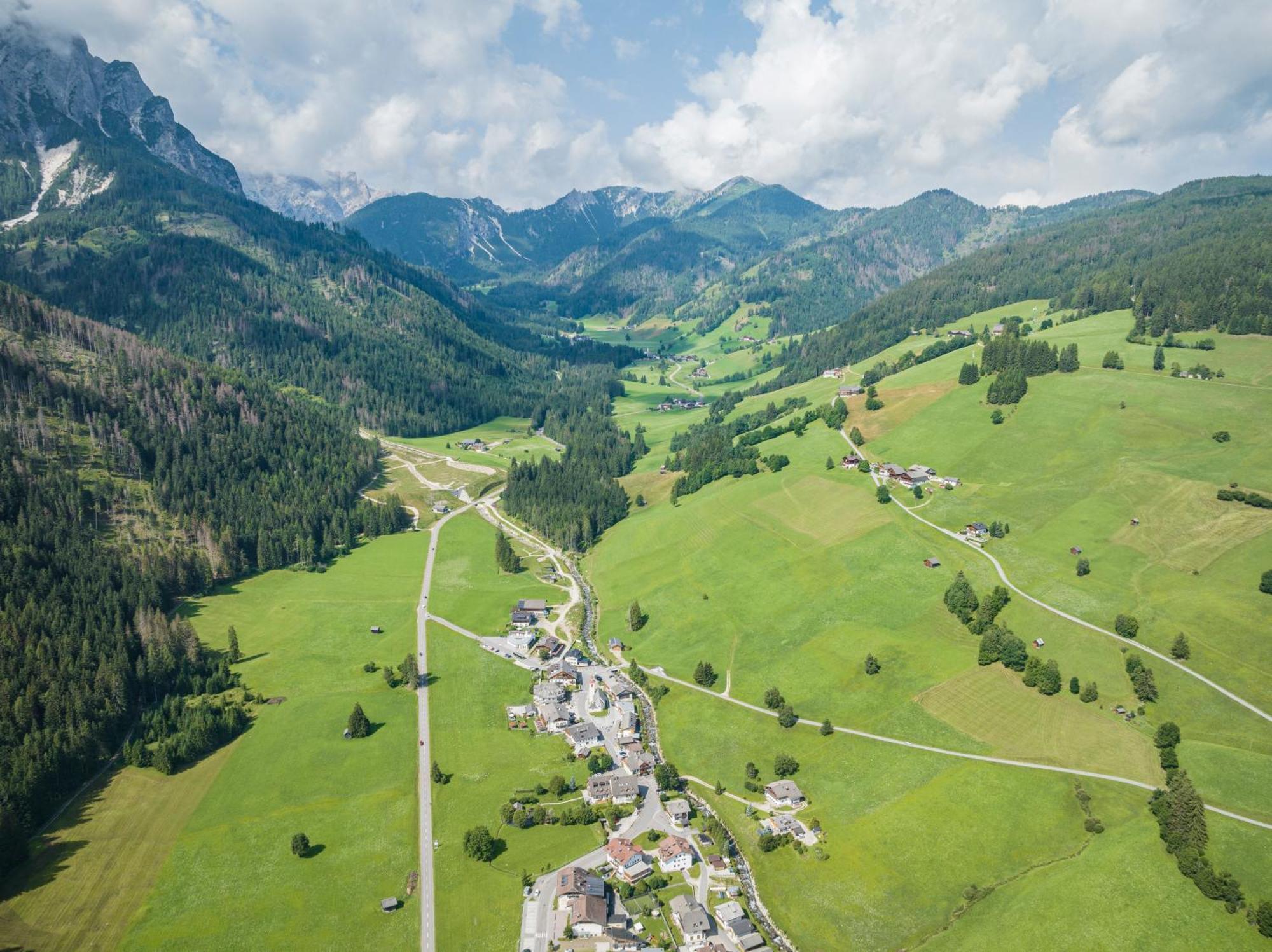 בראייס Gasthof Albergo Dolomiten מראה חיצוני תמונה