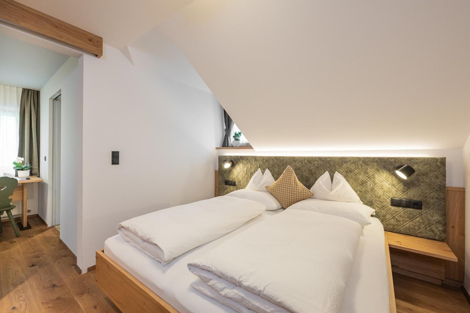 בראייס Gasthof Albergo Dolomiten מראה חיצוני תמונה