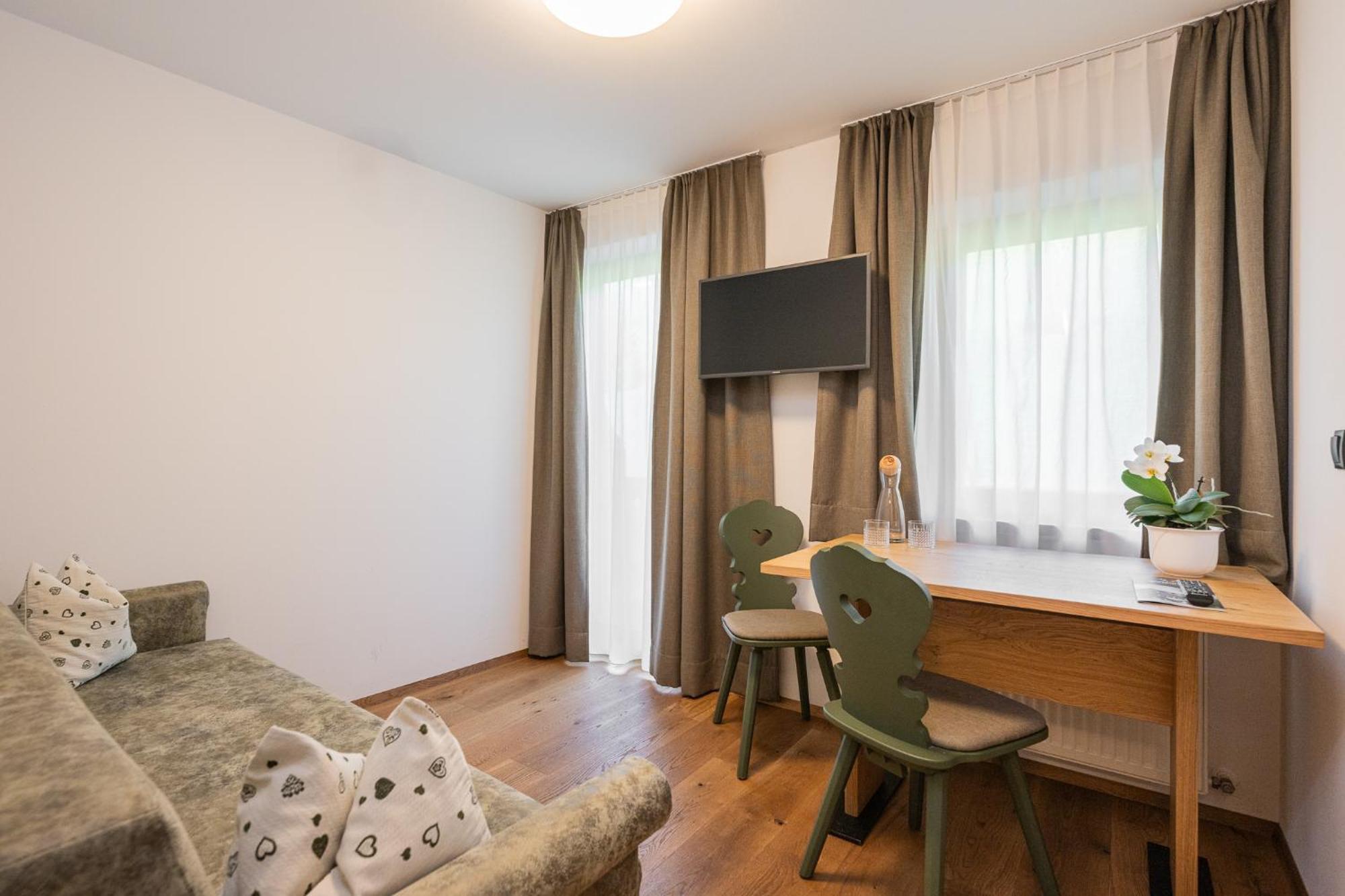 בראייס Gasthof Albergo Dolomiten מראה חיצוני תמונה