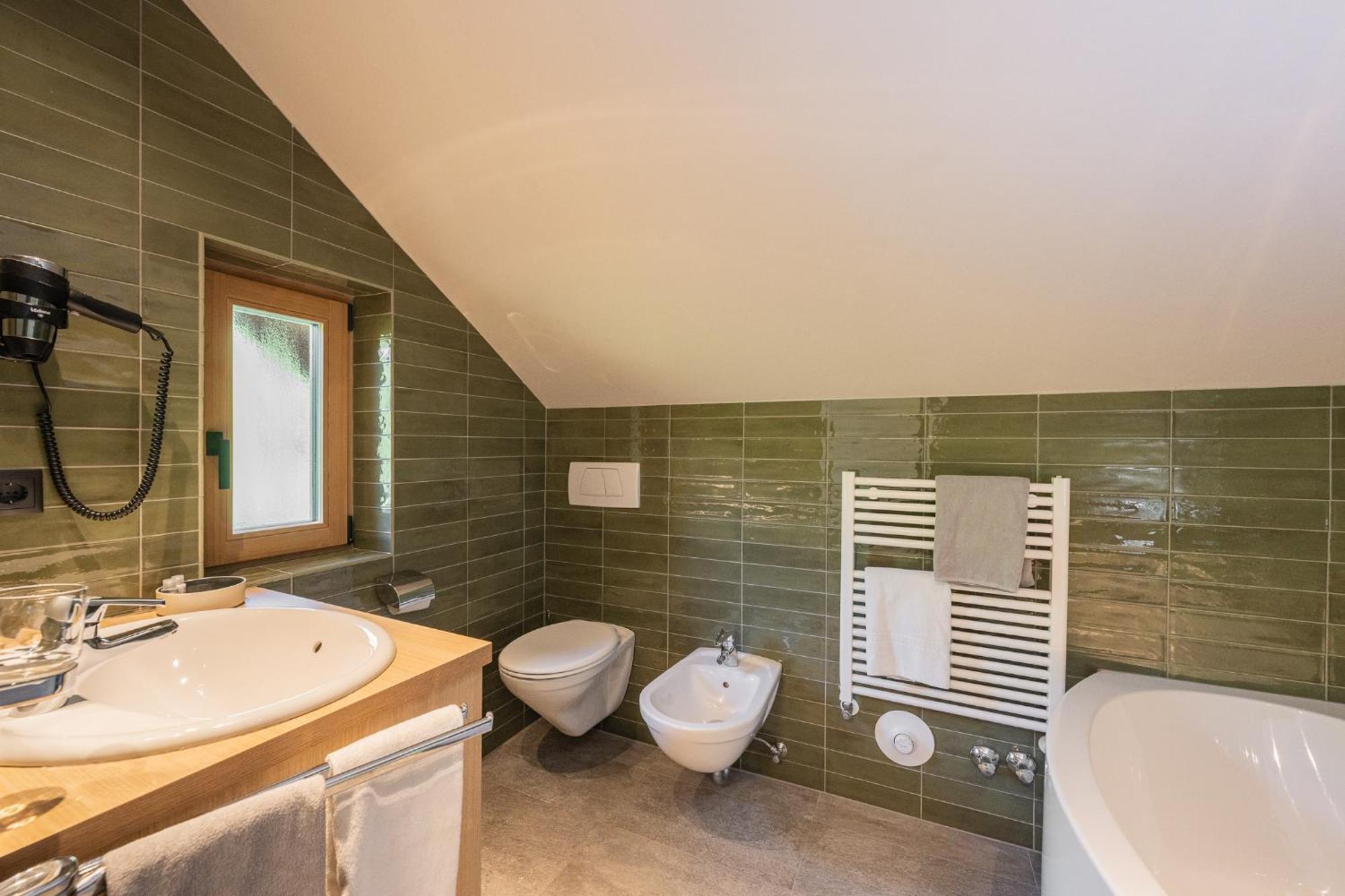 בראייס Gasthof Albergo Dolomiten מראה חיצוני תמונה
